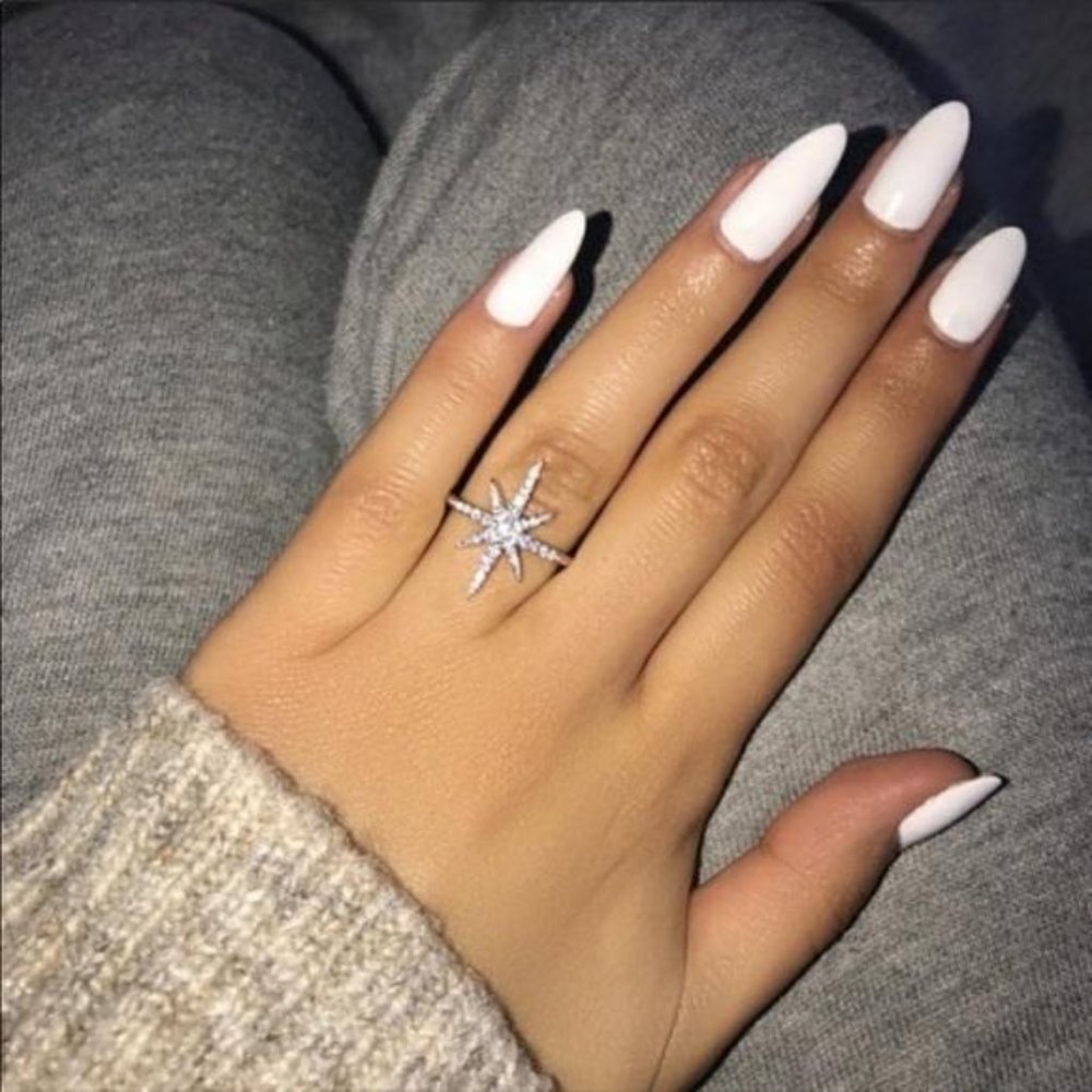 NEW 18K WHITE GOLD DIAMOND SHOOTING STAR RING,CUTE RING, SHINY RING.